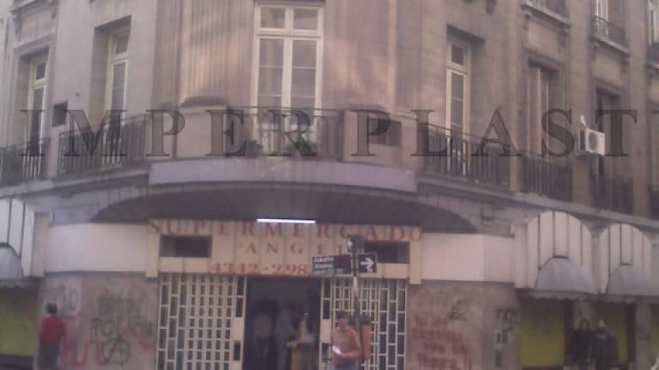 edificio época cerca plaza de mayo patrimonio protegido reparación y revestimiento a fachada